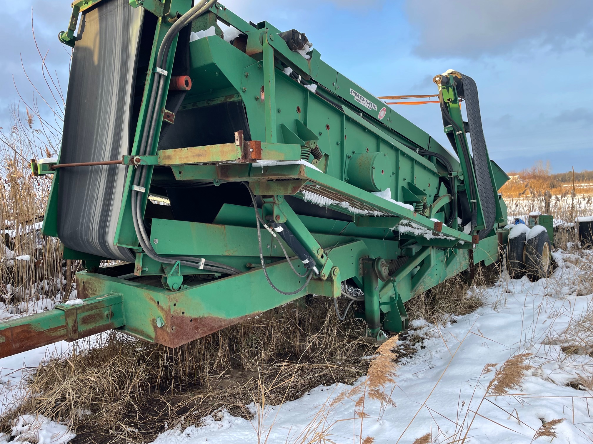 Pro-Mix electric mobile screen plant
